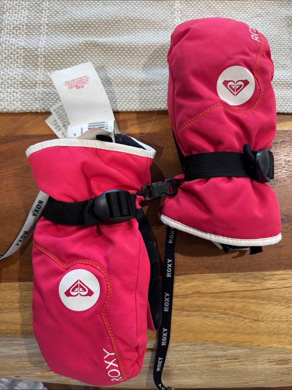 Roxy Girls Bright Pink Snow Mittens with Wrist Clips